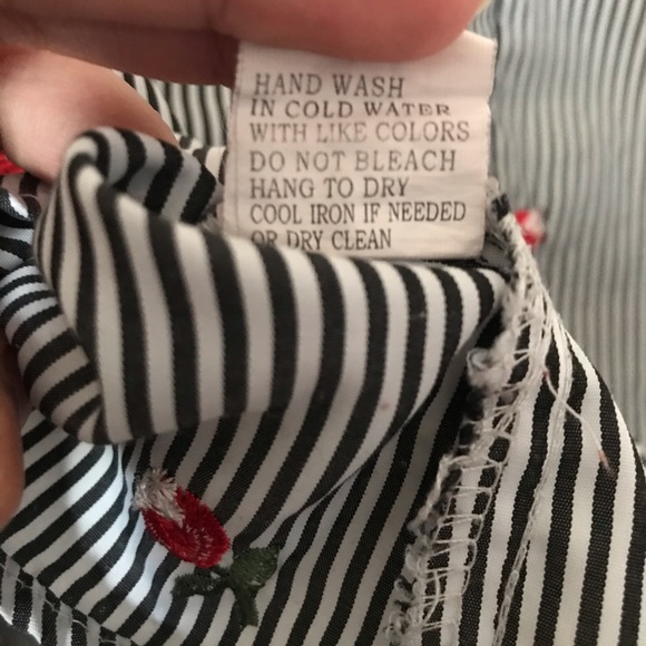 Gray white stripe bell sleeve embroidered top med - Picture 6 of 6